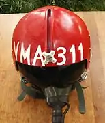 Casco de vuelo VMA-311 del escuadrón de Marines de los Estados Unidos de América de la época de la Guerra de Vietnam