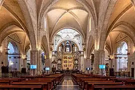 Nave central de la catedral de Valencia