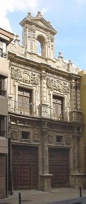 Portada de la iglesia de la Pasión