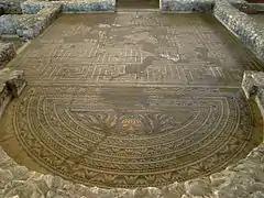 Mosaico de la crátera en el comedor de invitados.