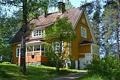 Una casa tradicional finlandesa de principios del siglo XX en Jyväskylä