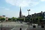 Veghel, plaza del mercado con la iglesia de San Lamberto