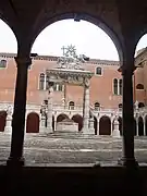 Vista del claustro