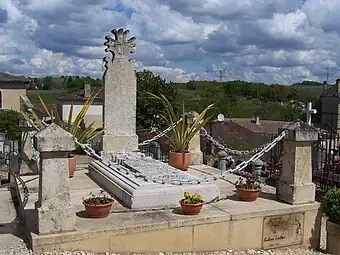 Tumba en  Verdelais, Gironda, Francia