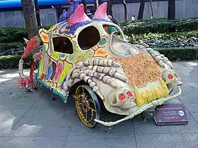 Alebrije en forma de Volkswagen Sedán.