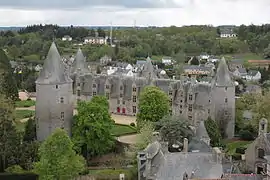 Vista del castillo desde la Notre-Dame del Roncier