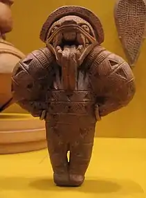 Pito de barro de la cultura tairona (Colombia), en la colección arqueológica del LACMA.