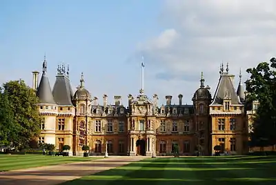 Waddesdon Manor, Buckinghamshire, Inglaterra (1874-1889)