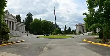 Vista panorámica del Edificio Legislativo y Templo de la Justicia.