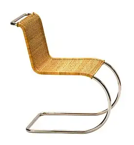 Silla Weißenhof (1927), de Ludwig Mies van der Rohe y Lilly Reich