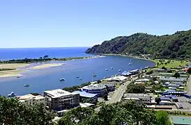 Puerto desde el mirador por encima de carretera Hillcrest.