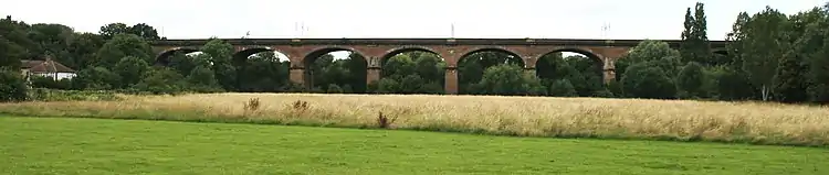 El viaducto completo, visto desde el sur