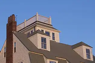 Un paseo de viudas en una casa con vistas al puerto de Marblehead en Marblehead, Massachusetts.