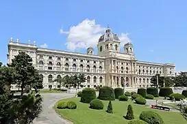 El Museo de Historia Natural.