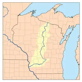 El río Wisconsin fluye en dirección al sur —ligeramente suroeste— por el centro del estado hasta desaguar en el Misisipi