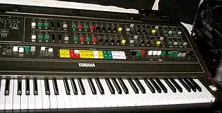 Yamaha CS-80 Sintetizador analógico polifónico