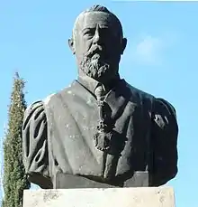 Estatua del Doctor Cerrada