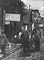 Ulica Żydowska ("calle de los judíos"), en Zdzięcioł (Zhetel en yidish), hoy Dzyatlava (Bielorrusia), convertida en gueto durante la ocupación alemana en la Segunda Guerra Mundial.