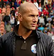 Zinedine Zidane, entrenador nacido un 23 de junio.