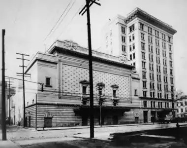 Teatro y edificio Hartman