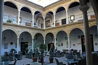 Patio interior del Palacio del Deán Ortega