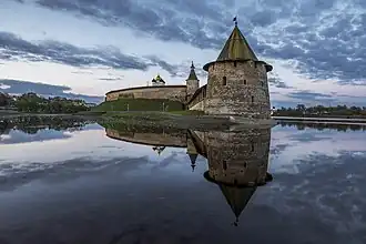 Torre Plana (Plóskaya Bashnya, Плоская башня)