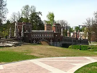 Camino al puente Figurny