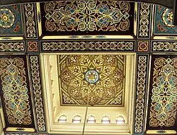 Decoración del techo de la Mezquita de Sayeda Zainab en El Cairo.