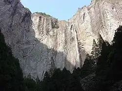 Dalongqiu, la «gran cascada del Dragón»