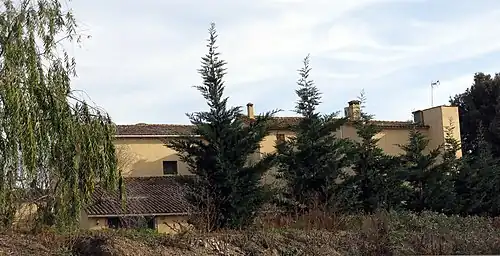 Masía de Can Colomer, fachada oeste.