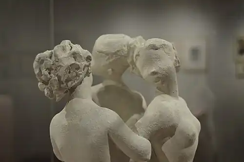 La ronde, 1948, obra en yeso realizada por Pierrette Gargallo