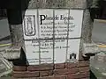 Rótulo en azulejos de la plaza