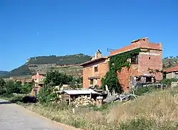 Vista parcial de las «Casas del Soto», Ademuz (Valencia), con detalle de construcciones tradicionales, año 2015.