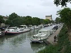 El canal lateral del Garona en Moissac