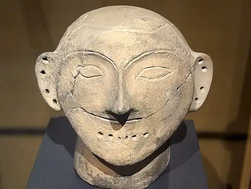 Figurilla antropomorfa de uno de los asentamientos del lago de Varna.