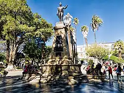 Monumento a Sucre en la Plaza 25 de Mayo. Sucre, Bolivia.