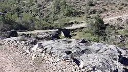 Río Cega, cruzado por un puente de principios de época moderna