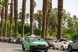 Petit Taxi en una calle de Mohammedia