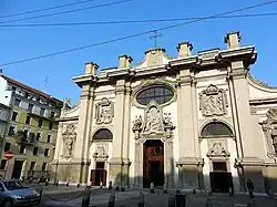 Fachada de la iglesia de Santa María de la Pasión (1692), diseñada por Giuseppe Rusnati