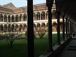 Hospital Mayor de Milán, patio de los baños