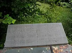 Monumento en Wartski fields, Bangor, Gales