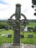 Cruz celta con los típicos nosotros en Escocia, Ahenny High Cross, fecha del siglo VIII, IX.