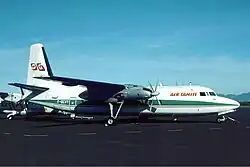 Fairchild F-27 en el Aeropuerto Internacional Faa'a (1988)