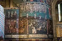 Detalle del pilar izquierdo.