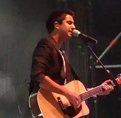 Álex Ubago (2020) Equipo Rosana