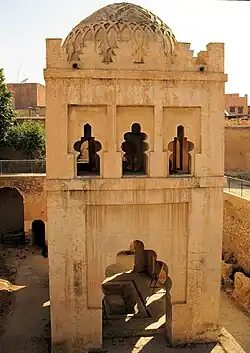 Arcos polilobulados en la Qubba almorávide de Marrakech (Marruecos, inicio del siglo XII)