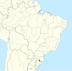 Distribución geográfica del loro de anteojos rojos.