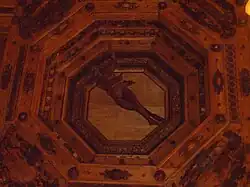 Teatro anatómico. Techo de madera con estatua de Apolo.