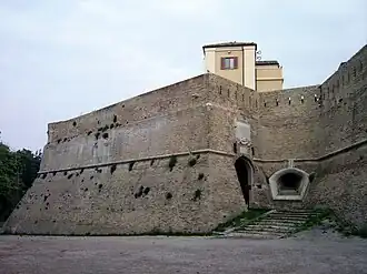 Un bastión.