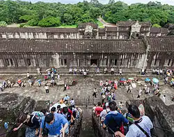 Turistas en Angkor Wat